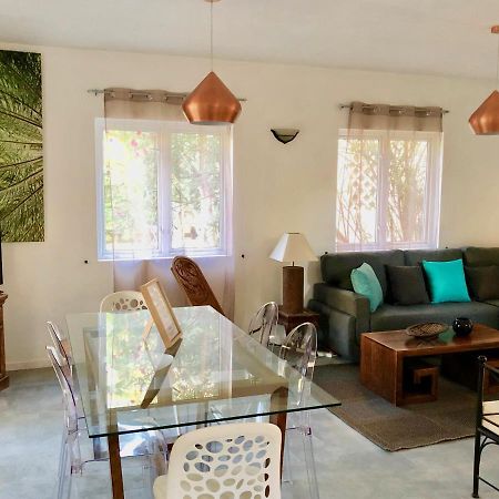 Le Frangipanier - Beachfront Villa in a beautiful&secured complex Flic-en-Flacq Extérieur photo