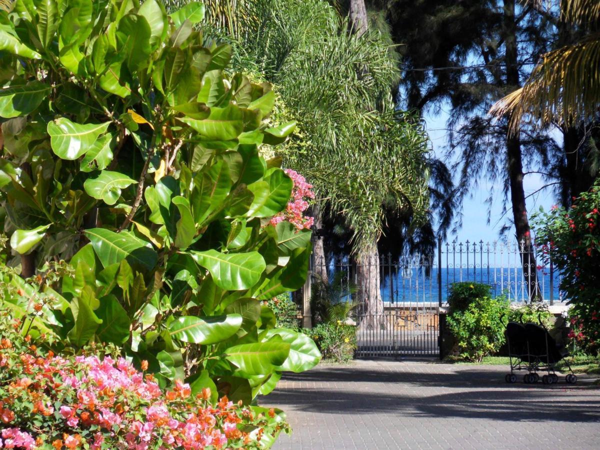 Le Frangipanier - Beachfront Villa in a beautiful&secured complex Flic-en-Flacq Extérieur photo