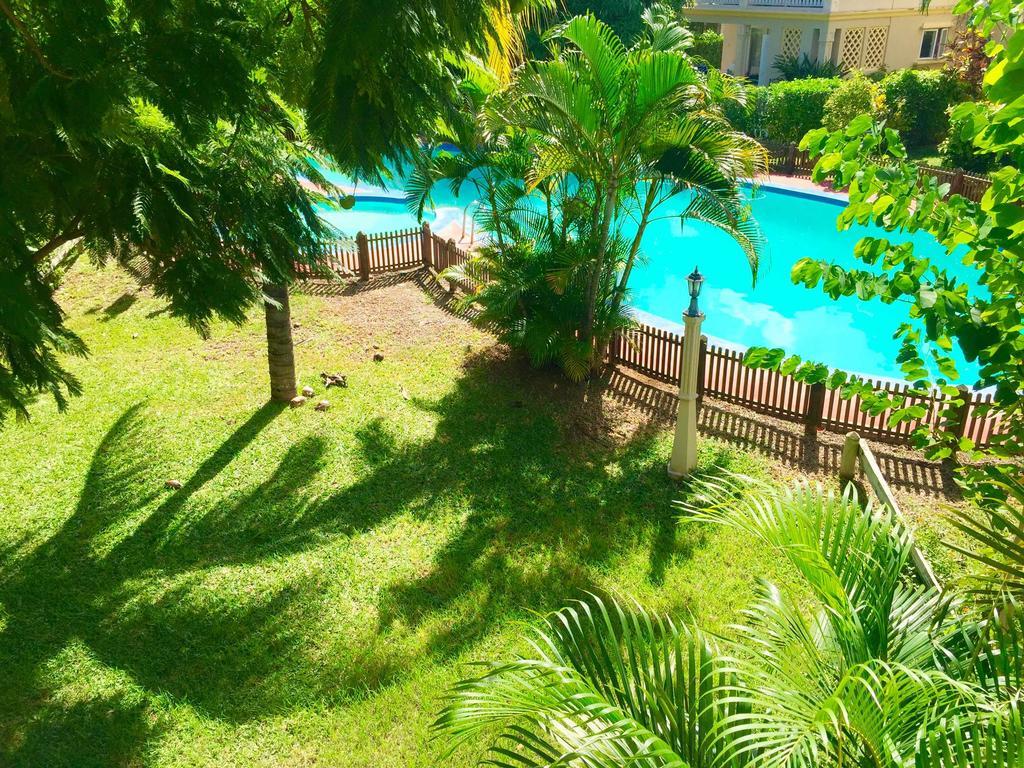 Le Frangipanier - Beachfront Villa in a beautiful&secured complex Flic-en-Flacq Extérieur photo